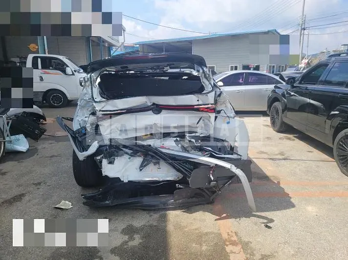 Photo 2 of 10: 2025 Volkswagen ID4 Pro — Korean insurance auction