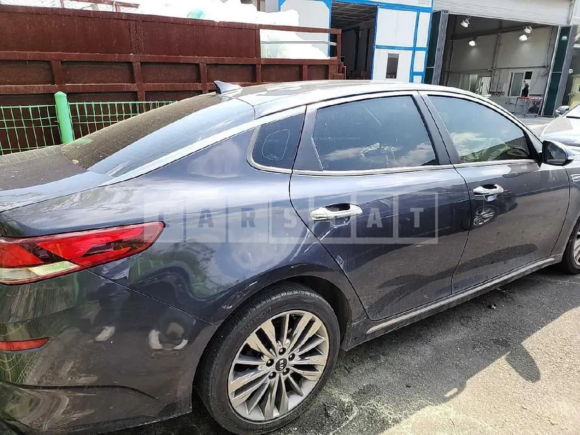 Photo 2 of 19: 2018 Kia K5 2.0, VIN KNAGU411BKA254091 — Korean insurance auction