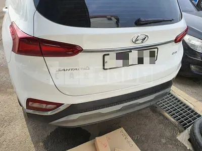 Photo 1 of 21: 2018 Hyundai Sanya Fe, VIN KMHS381CBKU041381 — Korean insurance auction