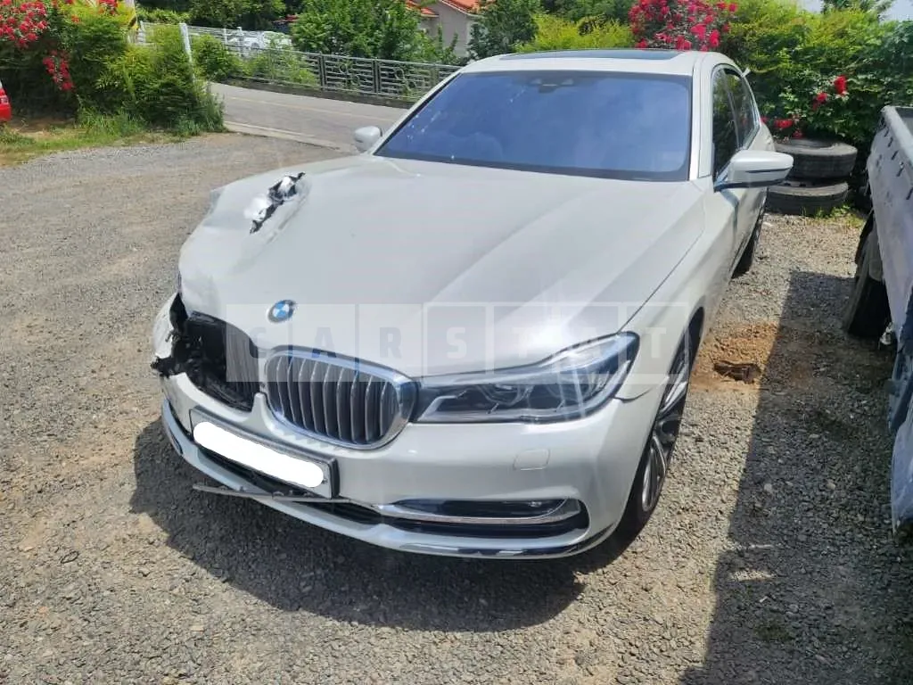 Photo 2 of 13: 2016 BMW 750Li xDrive, VIN WBA7F2101GG382335 — Korean insurance auction