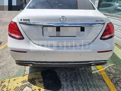 Photo 1 of 145: 2019 Mercedes-Benz E300 4Matic, VIN WDDZF4KB7KA671695 — Korean insurance auction