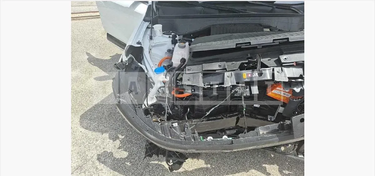 Photo 2 of 21: 2024 Hyundai Kona Electric Car — Korean insurance auction