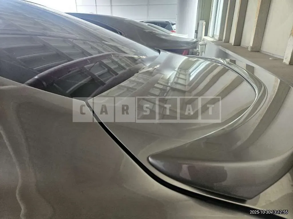 Photo 2 of 15: 2020 Lexus ES300h — Korean insurance auction