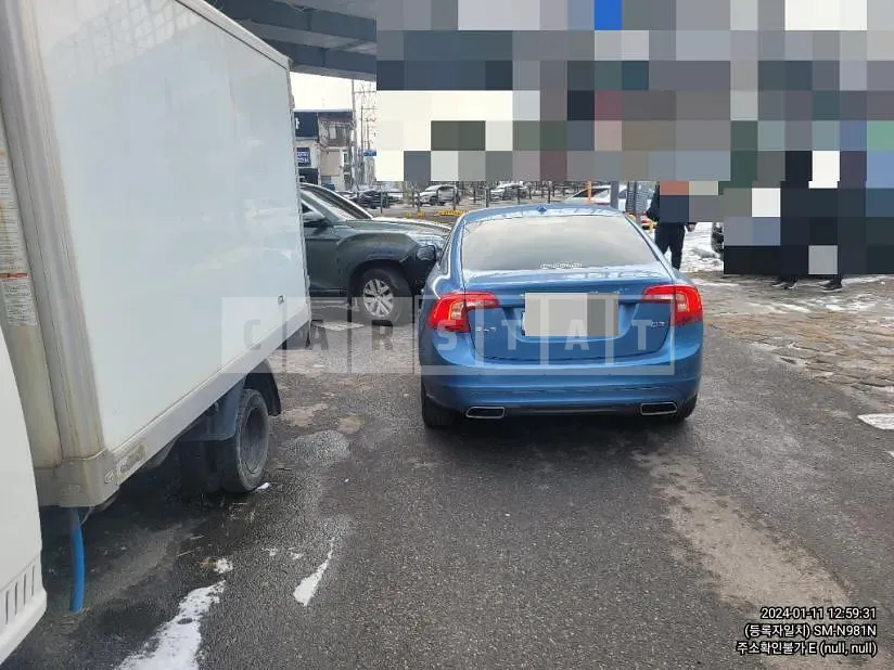 Photo 2 of 10: 2016 Volvo S60D3, VIN YV1FS79B0G2403258 — Korean insurance auction