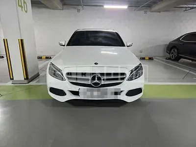 Photo 1 of 9: 2017 Mercedes-Benz C200 d — Korean insurance auction