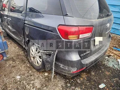 Photo 1 of 14: 2015 Kia Carnivals — Korean insurance auction