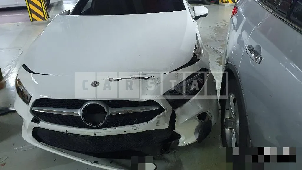 Photo 2 of 14: 2019 Mercedes-Benz A220 — Korean insurance auction