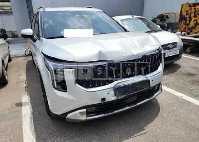 Photo 1 of 19: 2024 Kia Carnival — Korean insurance auction