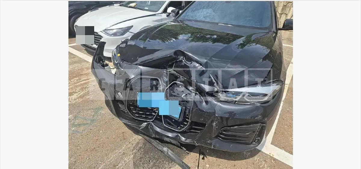 Photo 2 of 30: 2024 BMW i4 eDrive40 — Korean insurance auction