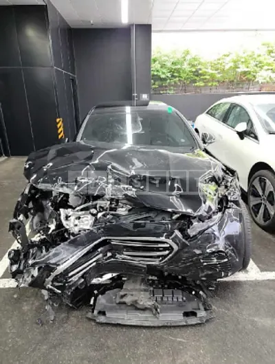 Photo 1 of 27: 2024 Mercedes-Benz E 300 4Matic — Korean insurance auction