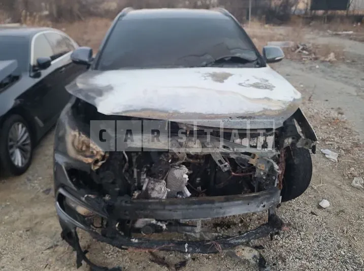 Photo 2 of 8: 2016 Hyundai Santa Fe DM — Korean insurance auction