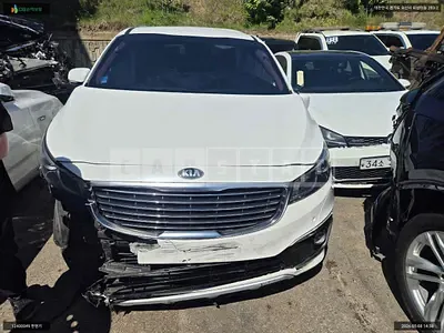Photo 1 of 17: 2018 Kia Carnival, VIN KNAMC81ABJS434923 — Korean insurance auction