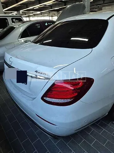 Photo 1 of 39: 2020 Mercedes-Benz E 300 4Matic — Korean insurance auction