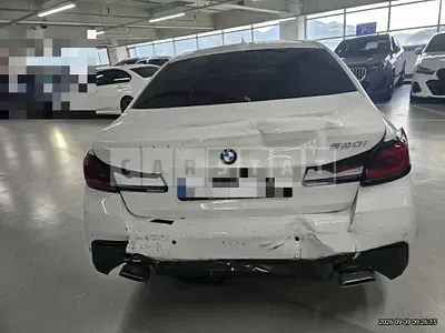 Photo 1 of 19: 2023 BMW 520i — Korean insurance auction