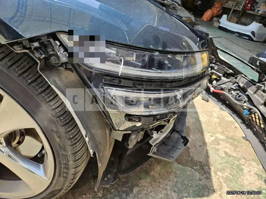 Photo 3 of 3: 2020 Genesis (parts) G80 Headlamp — Korean insurance auction