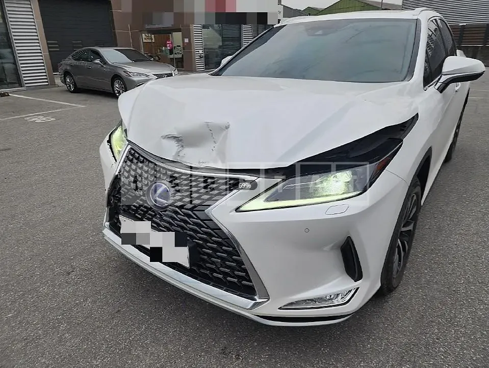 Photo 2 of 25: 2020 Lexus RX450h — Korean insurance auction