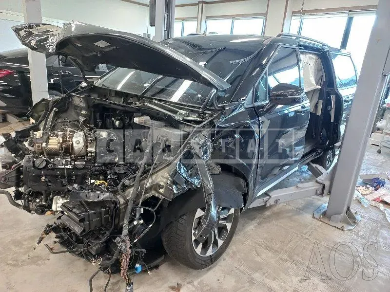 Photo 2 of 15: 2020 Kia Carnival 2.2, VIN KNANC81BBMS015376 — Korean insurance auction
