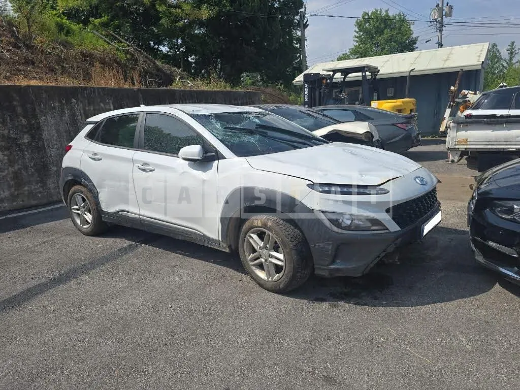 Photo 2 of 11: 2020 Hyundai Kona, VIN KMHK3813GMU680650 — Korean insurance auction