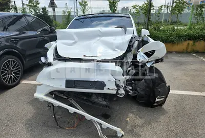 Photo 1 of 5: 2022 Tesla Model Y LongRange, VIN 7SAYGDEE9NF568821 — Korean insurance auction