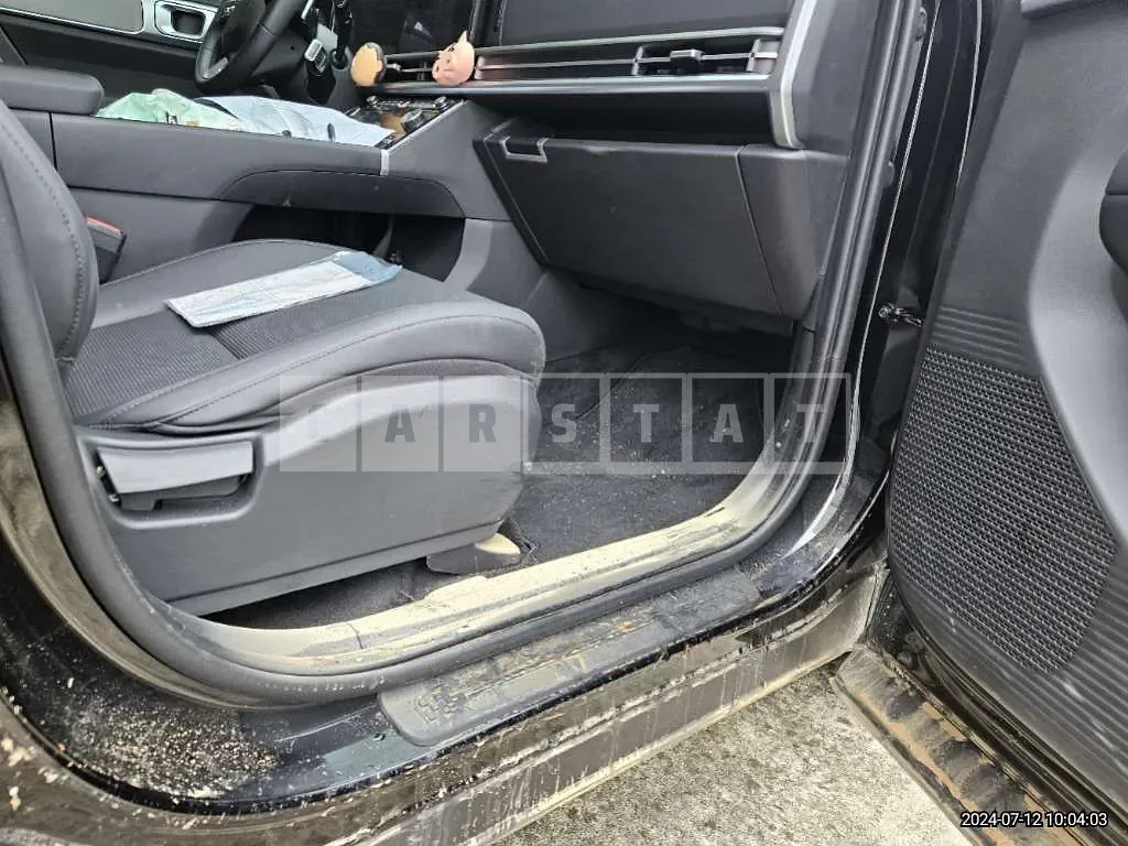 Photo 2 of 11: 2024 Hyundai Santa Fe — Korean insurance auction