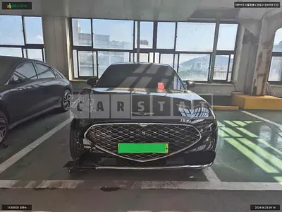 2024 GENESIS /G90
