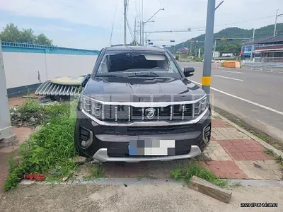 Photo 1 of 76: 2021 Kia Mojave 3.0 (4WD), VIN KNAKN814DMA223403 — Korean insurance auction