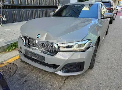 Photo 1 of 13: 2021 BMW 530i xDrive — Korean insurance auction