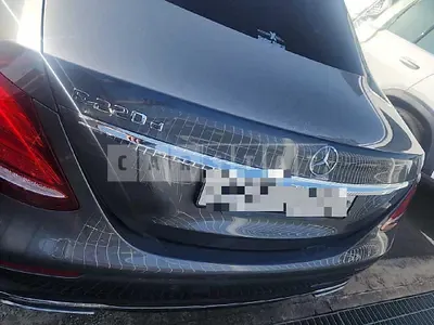 Photo 1 of 27: 2018 Mercedes-Benz E220 d — Korean insurance auction
