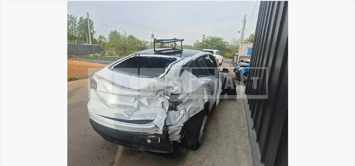 Photo 2 of 4: 2024 Tesla Model Y RWD — Korean insurance auction