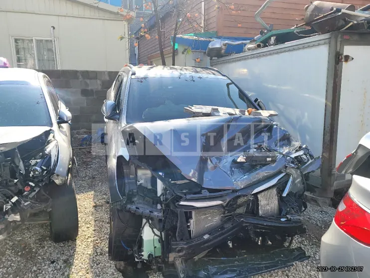 Photo 2 of 9: 2016 Hyundai Santa Fe DM 2.2, VIN KMHSW81XBHU719949 — Korean insurance auction