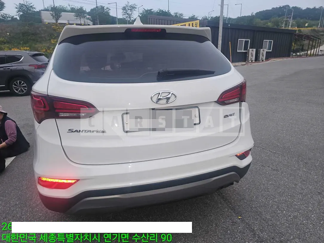 Photo 2 of 14: 2016 Hyundai Santa Fe 2.0 — Korean insurance auction