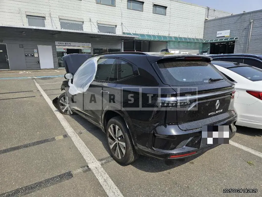 Photo 2 of 11: 2024 Renault Gran Coleos Hybrid — Korean insurance auction