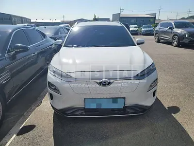 Photo 1 of 26: 2020 Hyundai Kona Electric, VIN KMHK281GFLU121496 — Korean insurance auction