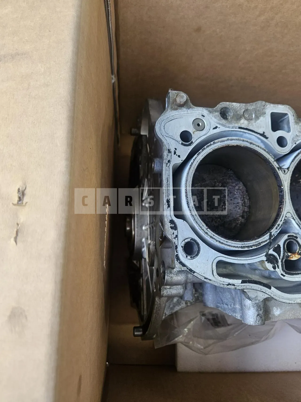 Photo 2 of 4: 2019 Kia Engine K7 Short Engine Single Item, VIN KNALC41BBLA178142 — Korean insurance auction