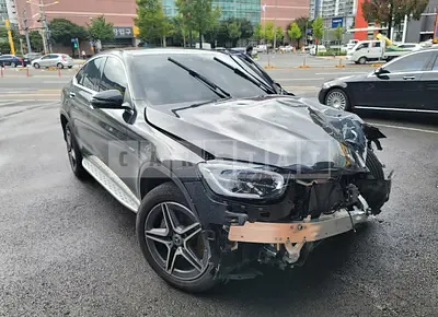 Photo 1 of 41: 2021 Mercedes-Benz GLC300 e 4Matic Coupe, VIN W1N0J5DBXMF904956 — Korean insurance auction
