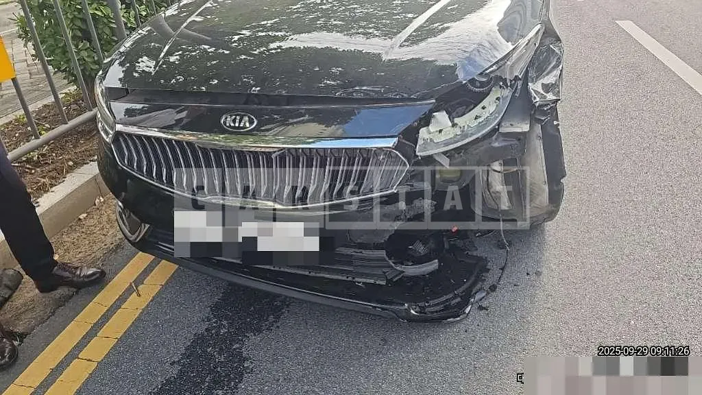 Photo 2 of 8: 2016 Kia K7 3.0(LPI) — Korean insurance auction