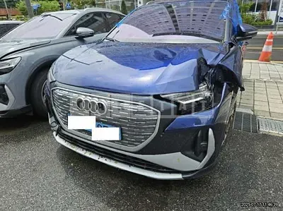 Photo 1 of 35: 2023 Audi Q4 e-tron 40 — Korean insurance auction