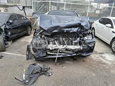 Photo 1 of 28: 2021 BMW X6 xDrive40i, VIN WBACY6104M9G39653 — Korean insurance auction