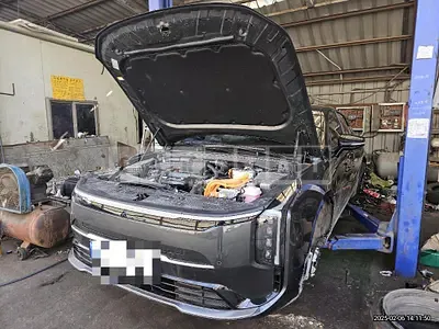Photo 1 of 18: 2024 Kia K8 Hybrid — Korean insurance auction