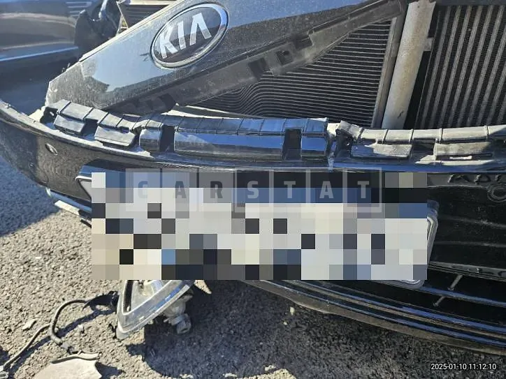 Photo 2 of 21: 2017 Kia Carnival High Limousine — Korean insurance auction