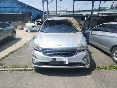 Photo 1 of 17: 2019 Kia Carnivals — Korean insurance auction