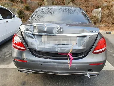 Photo 1 of 10: 2018 Mercedes-Benz E220 d 4Matic, VIN WDDZF0FB9JA455381 — Korean insurance auction