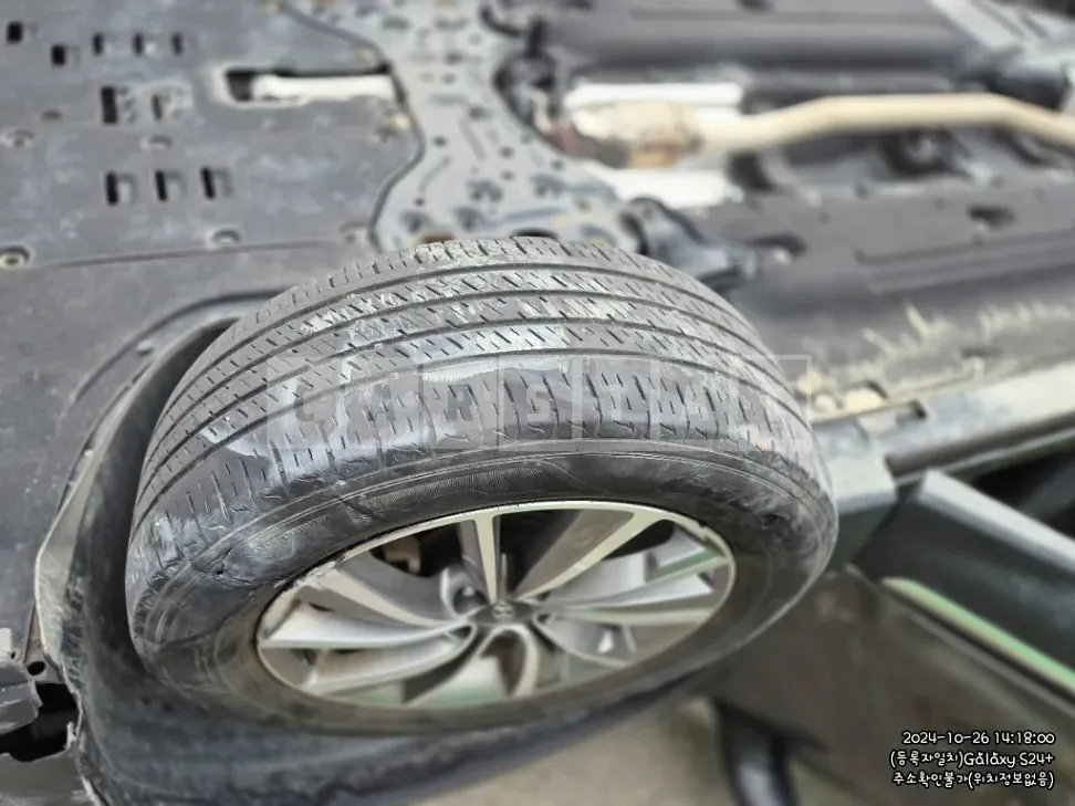 Photo 2 of 9: 2019 Hyundai Santa Fe TM 2.0 — Korean insurance auction