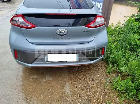 Photo 2 of 9: 2018 Hyundai Modern Ionic Electric, VIN KMHC051HFJU026790 — Korean insurance auction