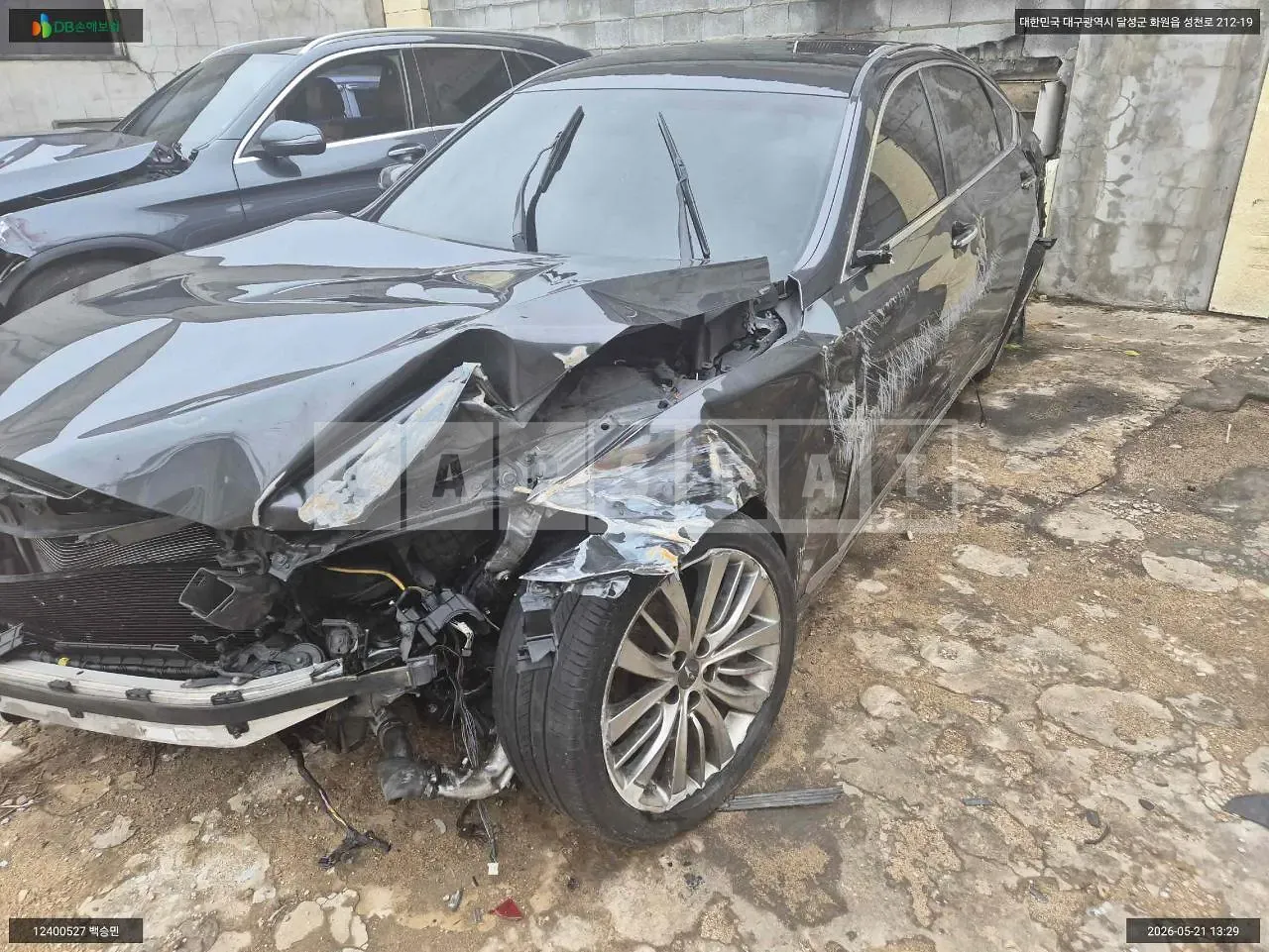 Photo 2 of 13: 2018 Hyundai Genesis G80, VIN KMHGM412DJU296272 — Korean insurance auction