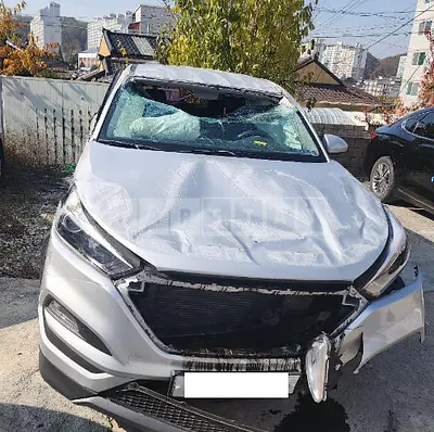 Photo 1 of 10: 2016 Hyundai Tucson, VIN KMHJ2815GGU015734 — Korean insurance auction