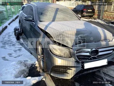 Photo 1 of 18: 2020 Mercedes-Benz E 350 4Matic, VIN W1KZF8GBXLA846099 — Korean insurance auction