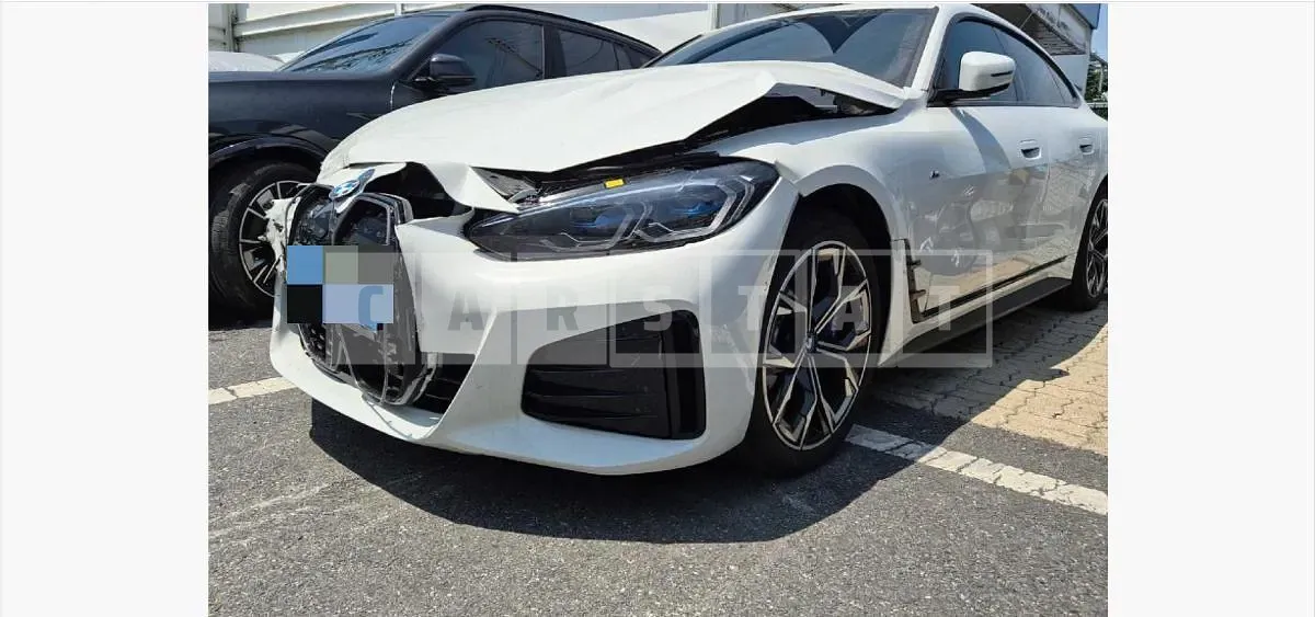 Photo 2 of 26: 2024 BMW i4 eDrive40 — Korean insurance auction