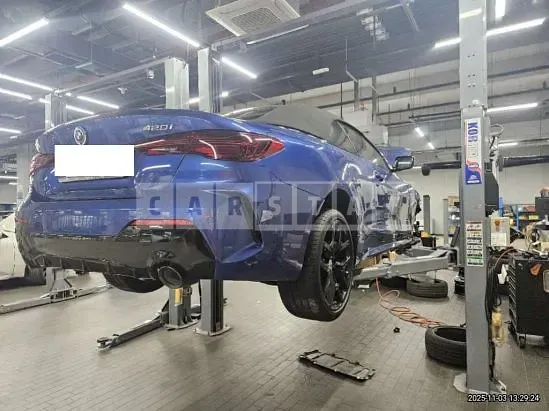 Photo 2 of 31: 2025 BMW 420i Convertible — Korean insurance auction