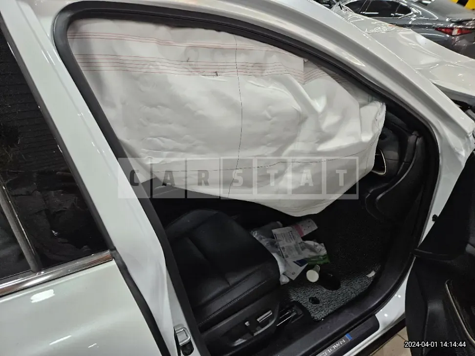 Photo 2 of 11: 2023 Toyota Crown Hybrid — Korean insurance auction